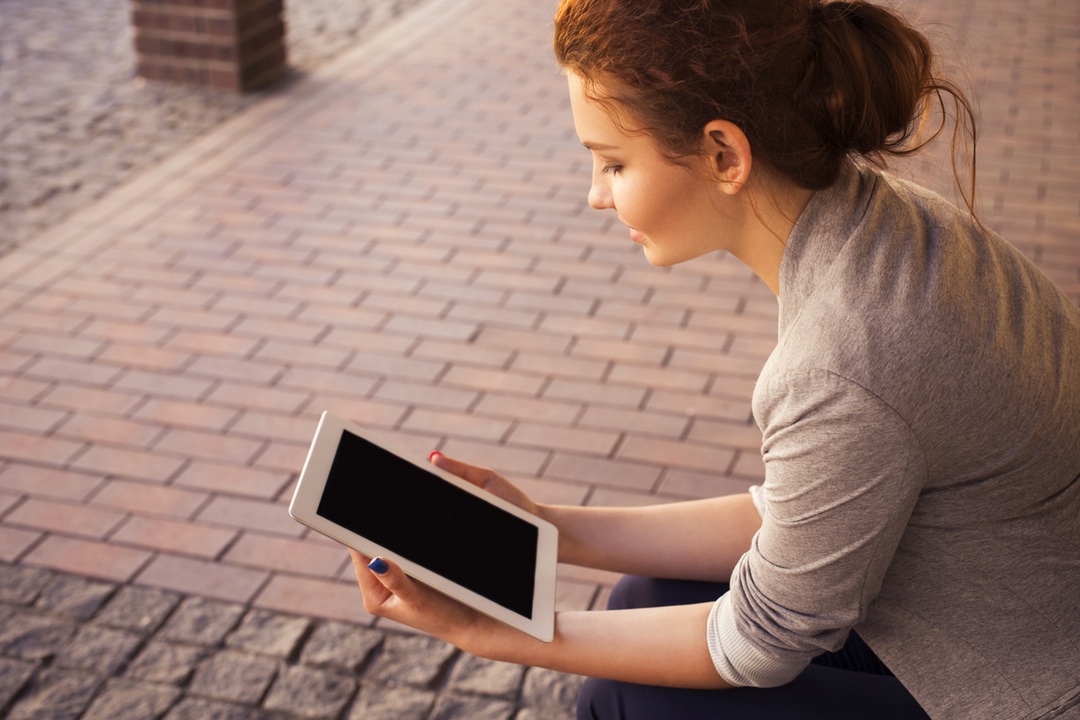 woman reading 2